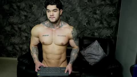 justin clark1 online show from February 18, 3:46 am