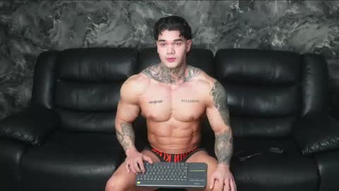 Snapshot of justin_clark1 chatting on April 22, 4:04 am justin clark1 online show from April 22, 4:04 am