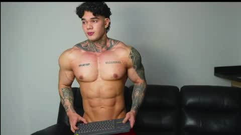 justin clark1 online show from July 17, 3:46 am