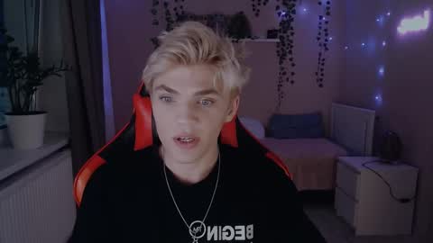 U bf Justin online show from February 14, 3:36 pm