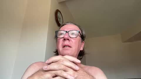 Snapshot of justin_hornyyyy chatting on December 4, 7:39 am justin_hornyyyy online show from December 4, 7:39 am