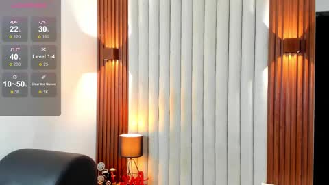 Snapshot of justin_mack_ chatting on November 15, 12:02 pm Justin online show from November 15, 12:02 pm