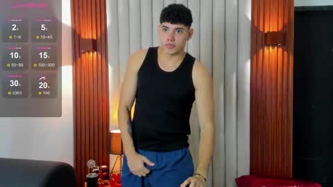 Snapshot of justin_mack_ chatting on December 1, 6:57 pm Justin online show from December 1, 6:57 pm