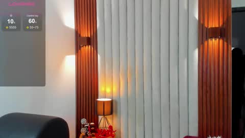 Snapshot of justin_mack_ chatting on December 2, 7:09 pm Justin online show from December 2, 7:09 pm