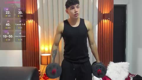 Snapshot of justin_mack_ chatting on December 5, 7:32 pm Justin online show from December 5, 7:32 pm