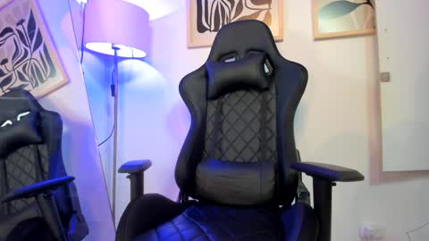 justin_payn14 online show from May 9, 3:50 pm