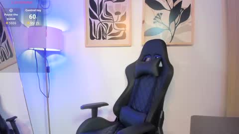 justin_payn14 online show from May 31, 3:41 pm