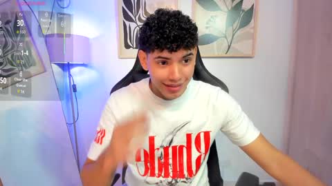 justin_payn14 online show from June 6, 11:59 am