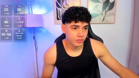 justin_payn14 online show from June 23, 12:47 pm