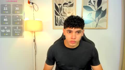 justin_payn14 online show from June 25, 12:53 pm
