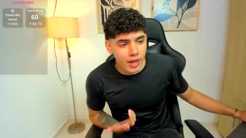justin_payn14 online show from July 8, 12:20 pm