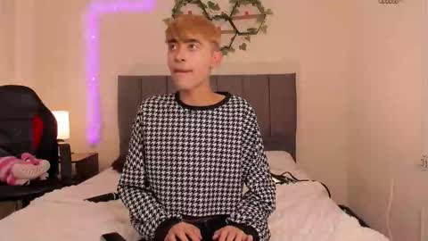 Justin online show from September 20, 11:33 am