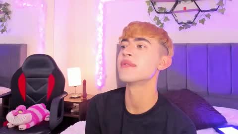 Justin online show from September 26, 11:25 am