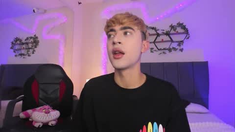 Justin online show from October 14, 11:33 am