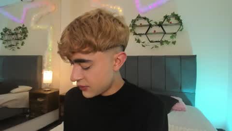 Justin online show from November 25, 11:21 am