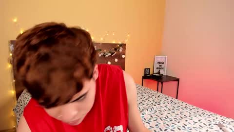 Snapshot of justinbiler chatting on December 24, 2:01 pm Justin online show from December 24, 2:01 pm