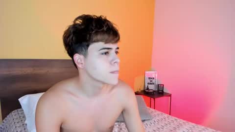 Snapshot of justinbiler chatting on January 18, 12:26 pm Justin online show from January 18, 12:26 pm