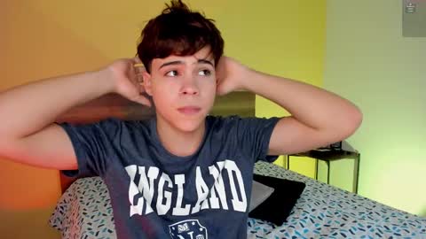 Snapshot of justinbiler chatting on February 23, 12:27 pm Justin online show from February 23, 12:27 pm