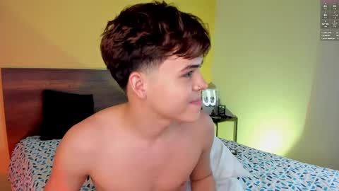 Snapshot of justinbiler chatting on February 23, 6:34 pm Justin online show from February 23, 6:34 pm