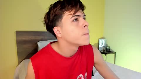 Snapshot of justinbiler chatting on February 28, 12:20 pm Justin online show from February 28, 12:20 pm