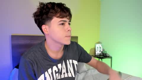 Snapshot of justinbiler chatting on March 1, 12:34 pm Justin online show from March 1, 12:34 pm