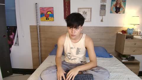 Snapshot of justinbiler chatting on October 1, 2:01 pm Justin online show from October 1, 2:01 pm