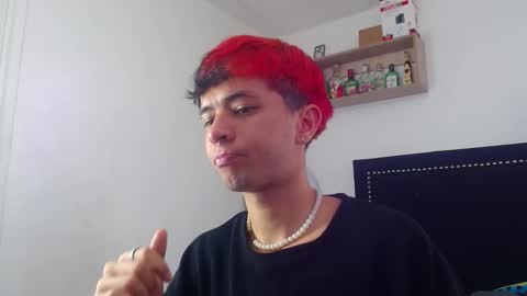 Snapshot of justine_ad chatting on December 1, 1:05 pm Justine online show from December 1, 1:05 pm