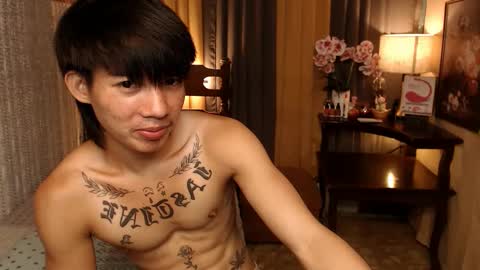 justine_hunk online show from December 24, 2:54 am