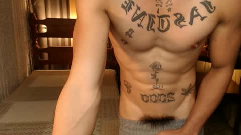 justine_hunk online show from March 10, 10:15 am