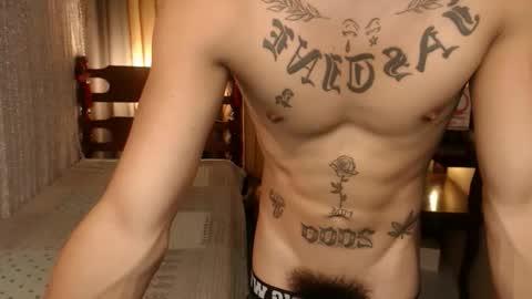 justine_hunk online show from November 11, 4:23 am