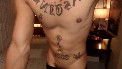 Snapshot of justine_hunk chatting on May 2, 5:29 pm justine_hunk online show from May 2, 5:29 pm