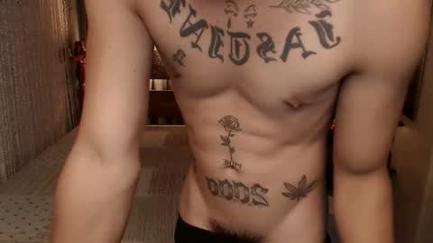 Snapshot of justine_hunk chatting on May 31, 7:48 am justine_hunk online show from May 31, 7:48 am