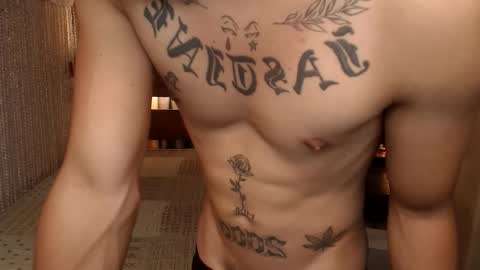 Snapshot of justine_hunk chatting on June 2, 7:21 am justine_hunk online show from June 2, 7:21 am
