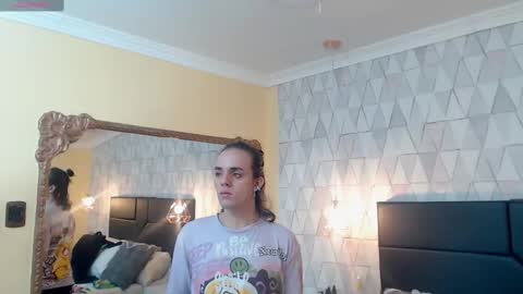 Snapshot of justineperry chatting on February 21, 3:56 am Justine online show from February 21, 3:56 am