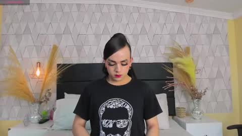 Justine online show from February 5, 3:33 am