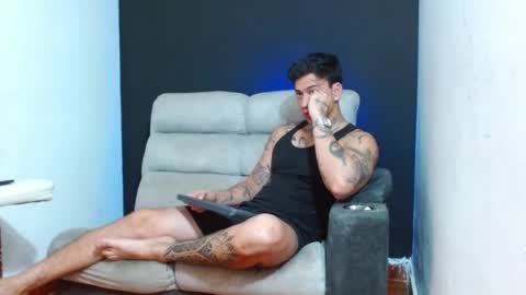 justinfuller_31 online show from July 4, 11:11 pm
