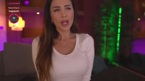 Snapshot of justinnejade chatting on October 21, 4:46 am Justy online show from October 21, 4:46 am