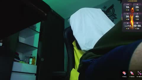 Snapshot of justinsc chatting on November 23, 10:31 pm Justinsc online show from November 23, 10:31 pm