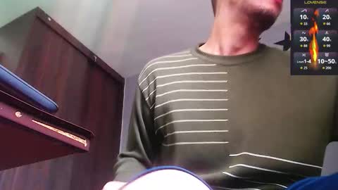 Snapshot of justinsc chatting on December 1, 7:08 pm Justinsc online show from December 1, 7:08 pm