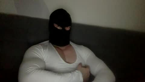 Snapshot of justinthealpha chatting on December 18, 7:42 pm justinthealpha online show from December 18, 7:42 pm