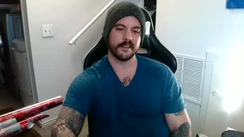 Snapshot of justintym69 chatting on December 4, 5:11 pm justintym69 online show from December 4, 5:11 pm