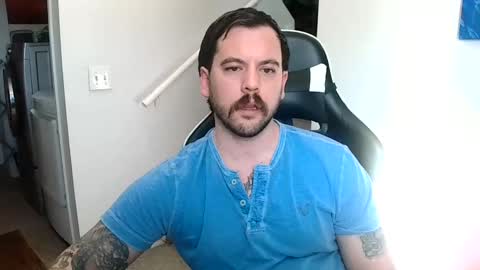 Snapshot of justintym69 chatting on January 21, 5:20 pm justintym69 online show from January 21, 5:20 pm