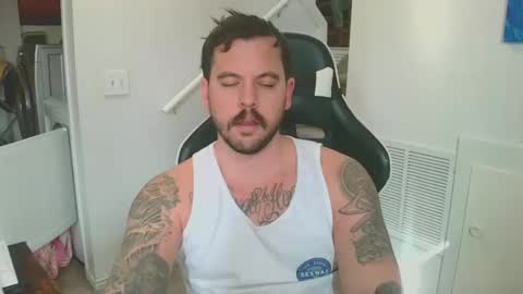 Snapshot of justintym69 chatting on February 20, 5:18 pm justintym69 online show from February 20, 5:18 pm