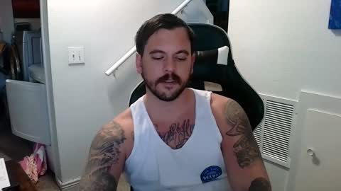 Snapshot of justintym69 chatting on February 21, 11:43 pm justintym69 online show from February 21, 11:43 pm