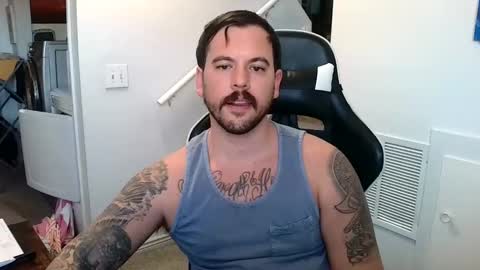 Snapshot of justintym69 chatting on February 22, 8:20 pm justintym69 online show from February 22, 8:20 pm