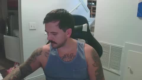 Snapshot of justintym69 chatting on February 25, 4:21 pm justintym69 online show from February 25, 4:21 pm