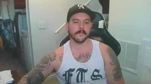 Snapshot of justintym69 chatting on March 8, 8:35 pm justintym69 online show from March 8, 8:35 pm