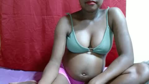 Justlhot online show from January 6, 4:13 pm