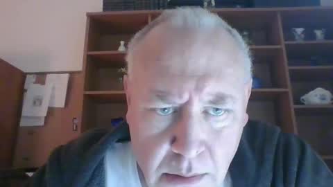 justme196756 online show from January 18, 11:11 am