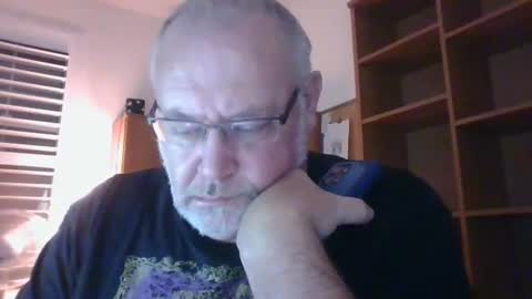 justme196756 online show from September 14, 8:35 am